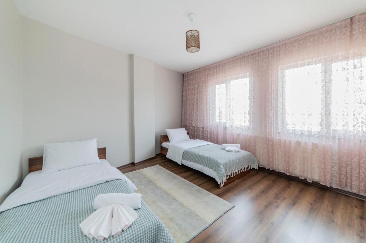 Centrally Located 2 Bedroom Apt With Netflix Bursa Esterno foto