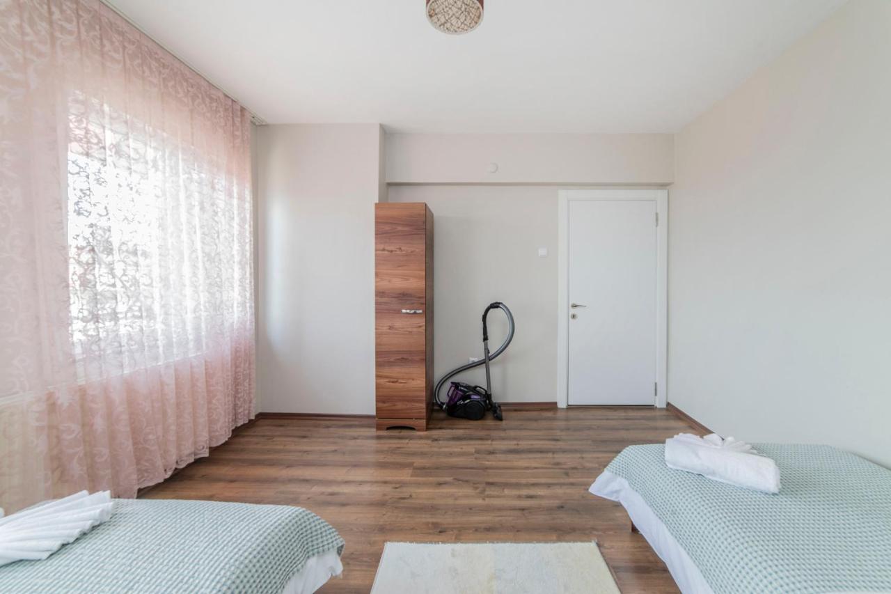 Centrally Located 2 Bedroom Apt With Netflix Bursa Esterno foto